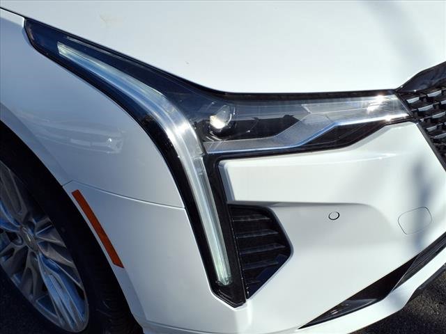 New 2025 Cadillac CT4 Premium Luxury image 9