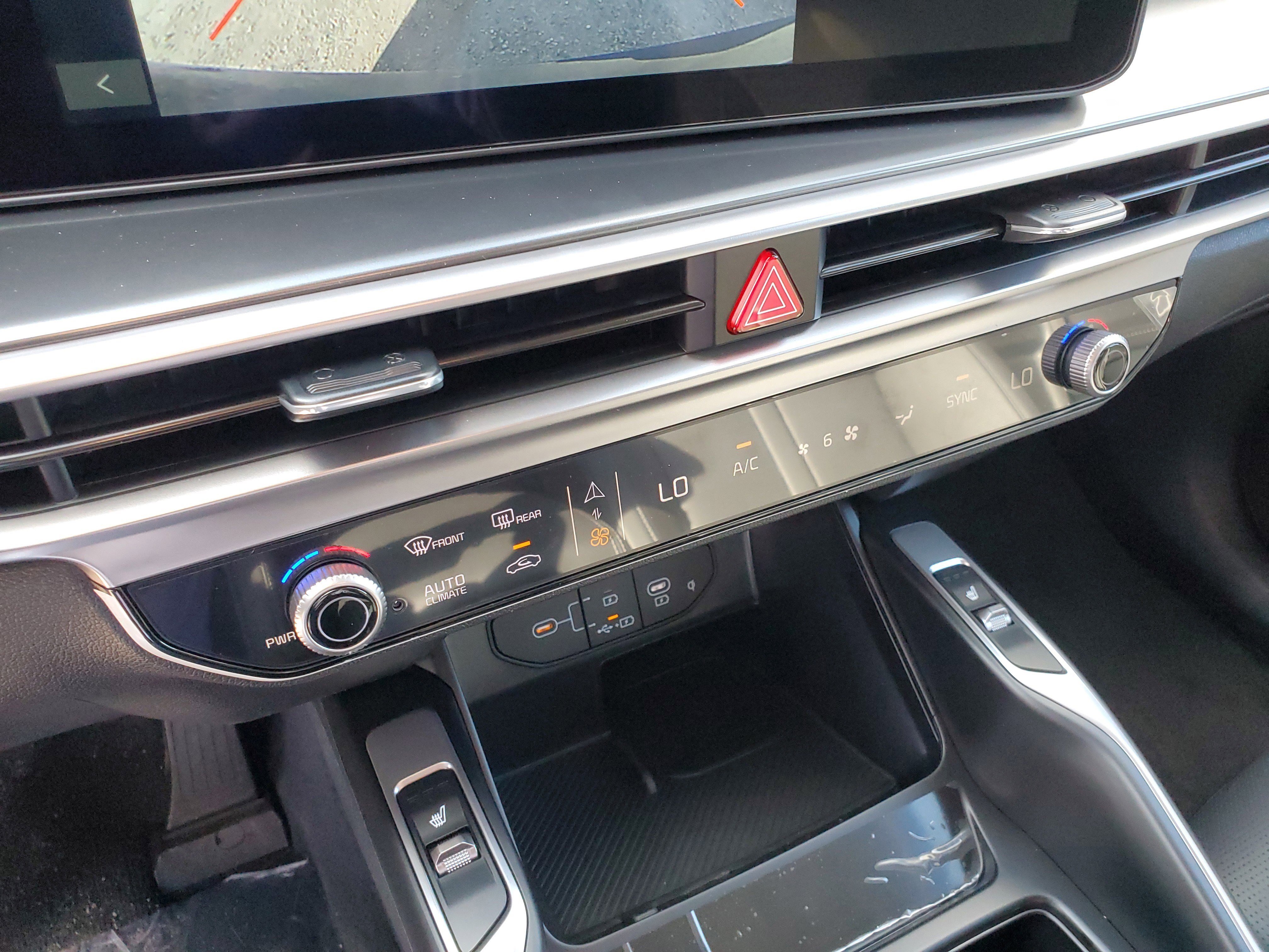 New 2025 Kia Sorento SX image 28