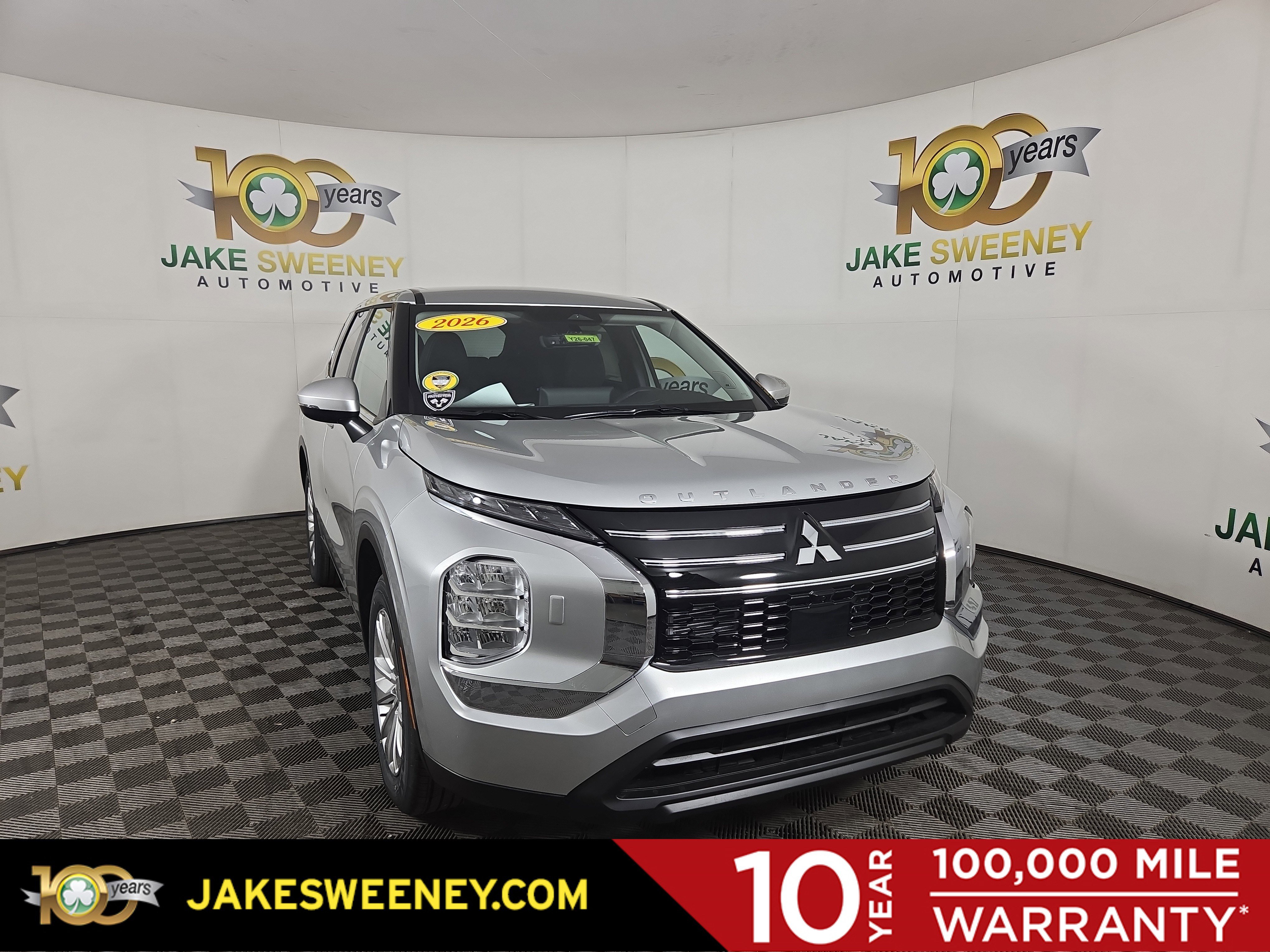 New 2026 Mitsubishi Outlander ES image 1