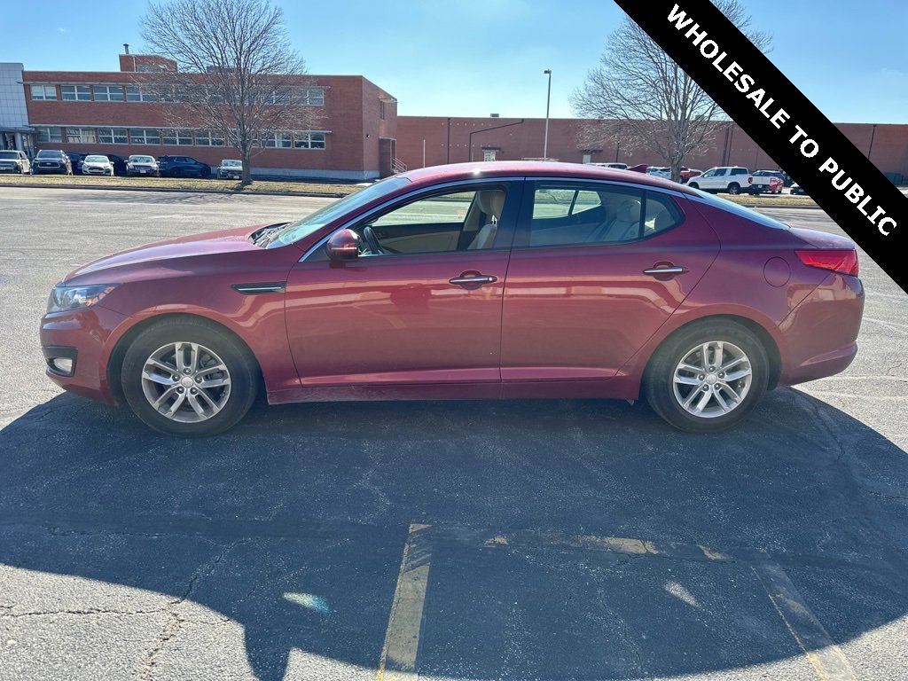 Used 2013 Kia Optima LX w/ Convenience Plus Pkg image 2