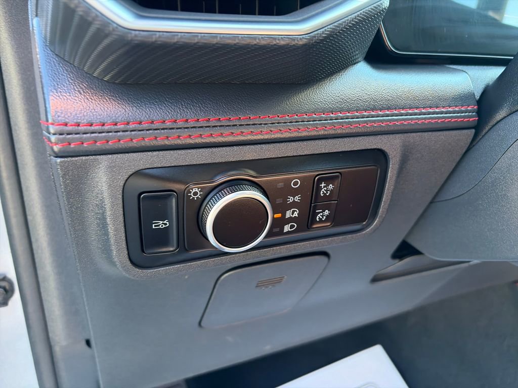 Used 2025 Ford Mustang Premium image 23