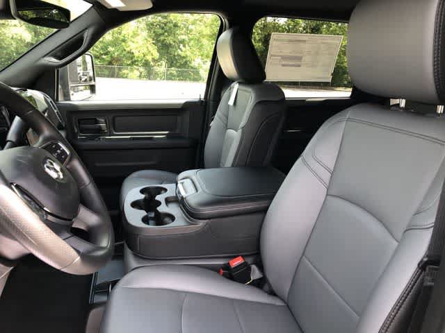 New 2026 RAM 3500 Tradesman AWD/4WD image 18