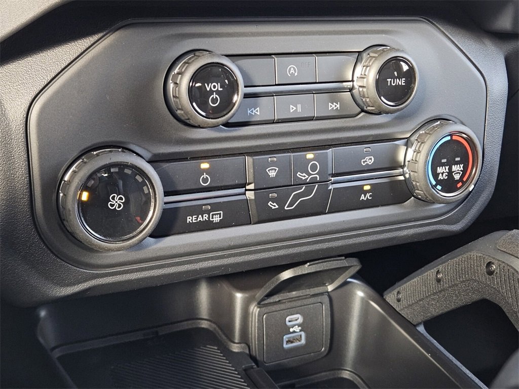 New 2025 Ford Bronco Badlands image 20