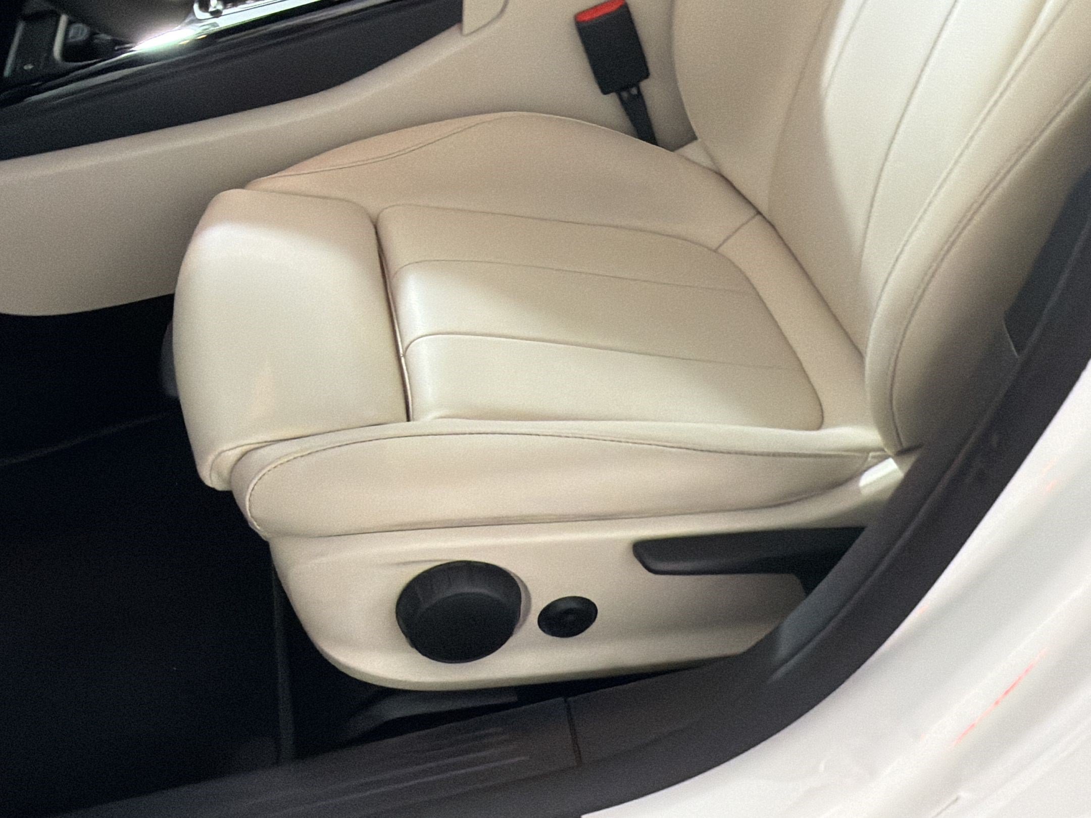 Certified 2022 Mercedes-Benz CLA 250 4MATIC image 15