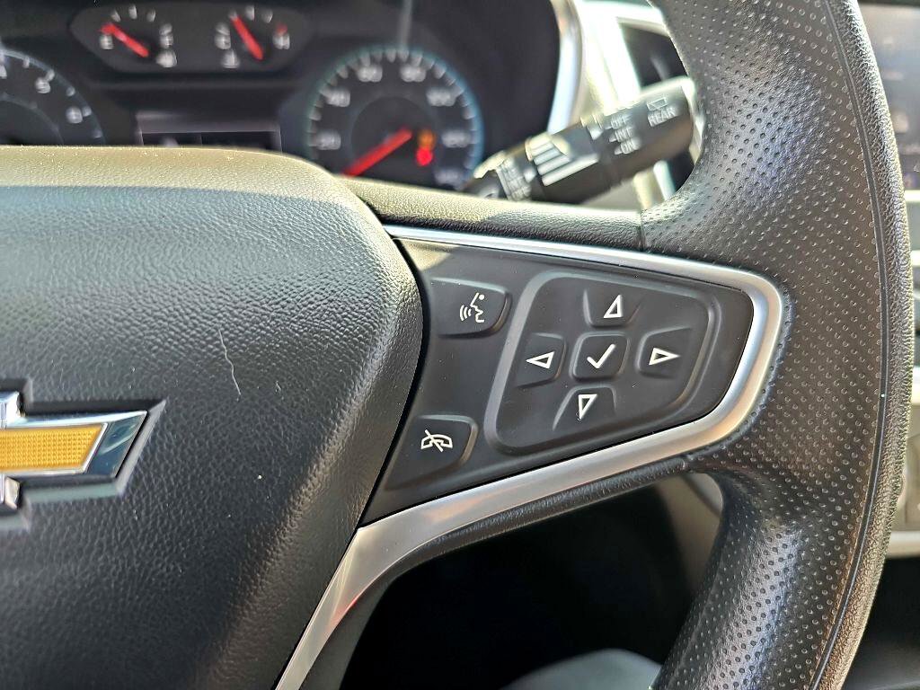 Used 2022 Chevrolet Equinox LS image 24