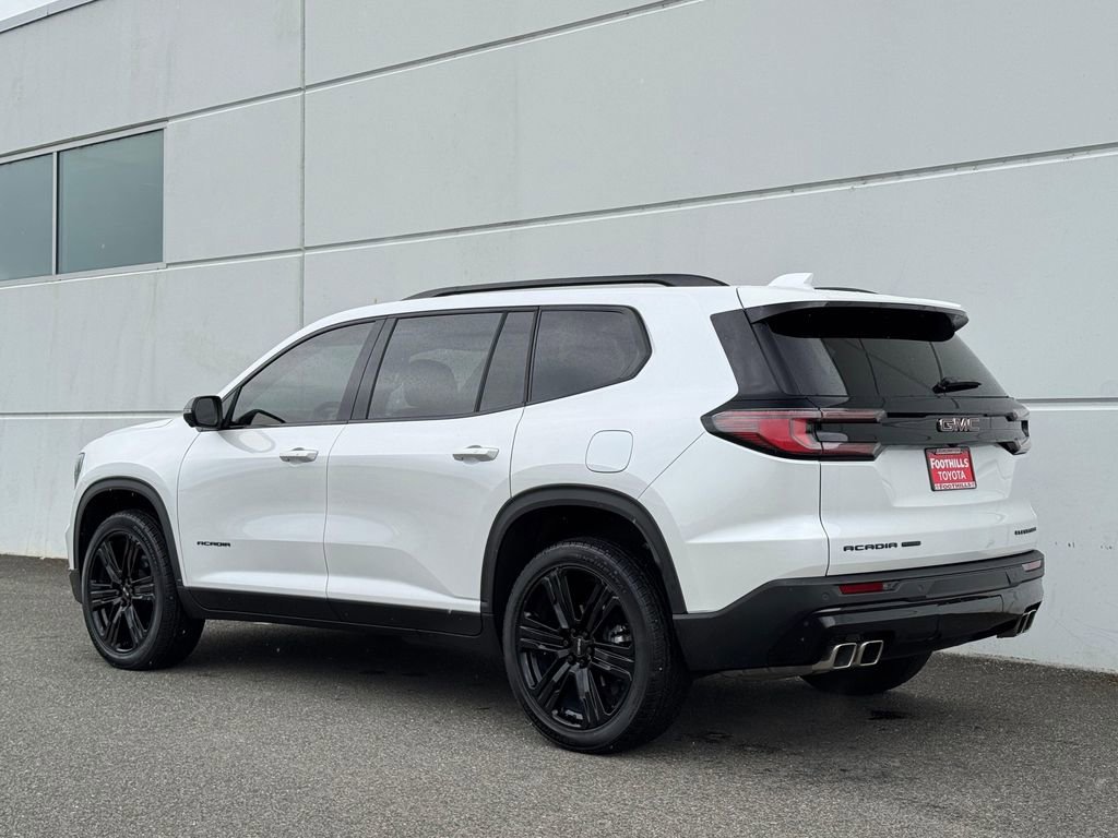 Used 2025 GMC Acadia Elevation w/ Elevation Premium Package AWD/4WD image 5