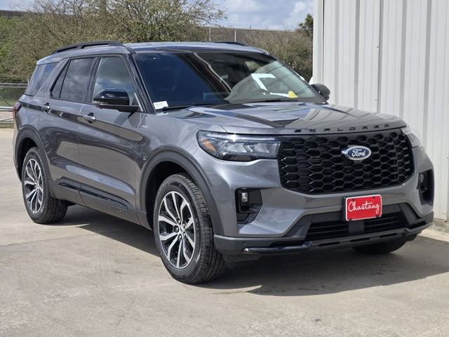 New 2026 Ford Explorer ST-Line RWD image 2