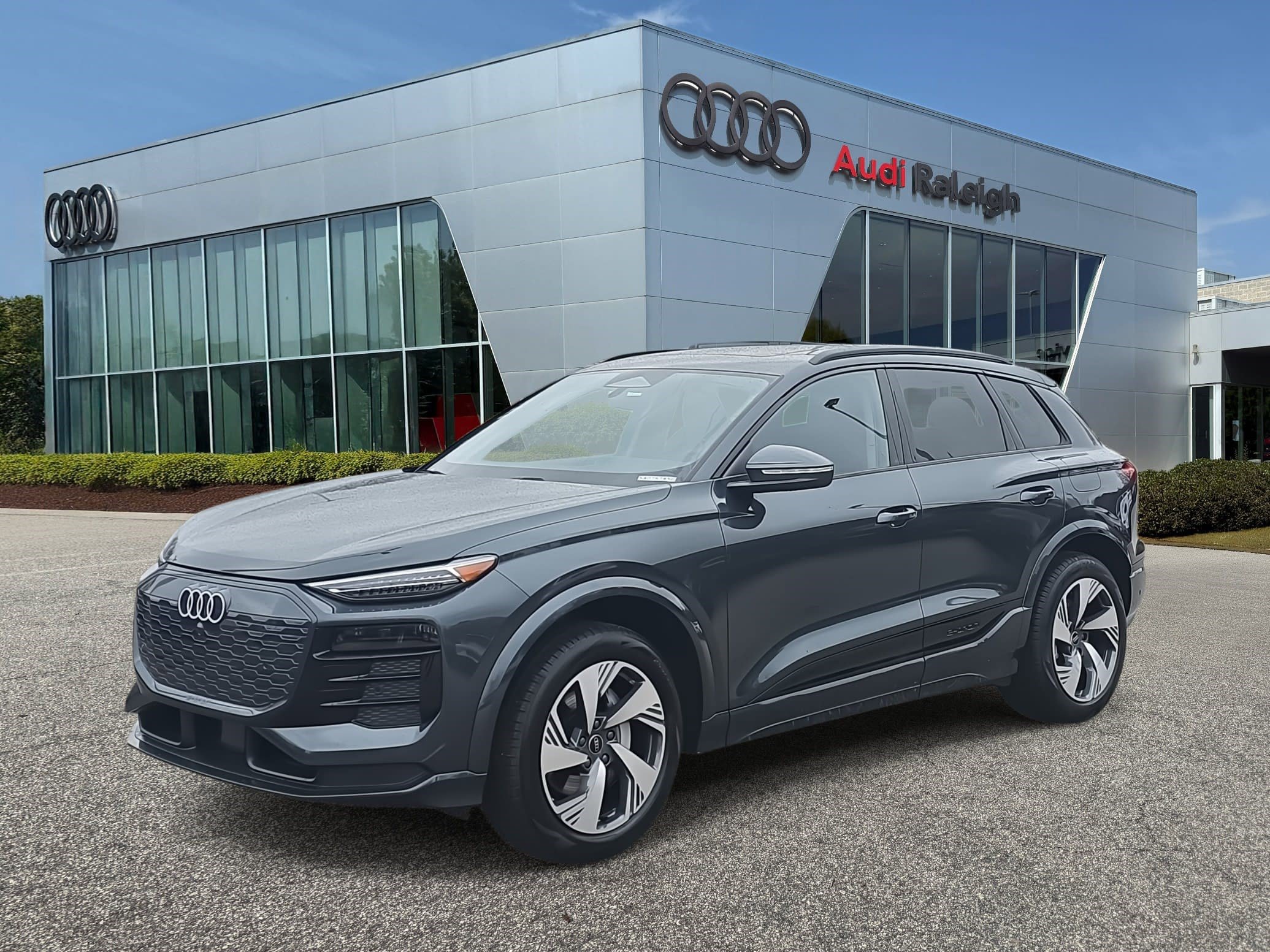 New 2025 Audi Q6 e-tron Premium Plus