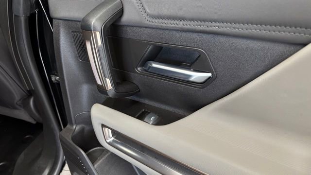 Used 2025 GMC Hummer EV 2X image 28