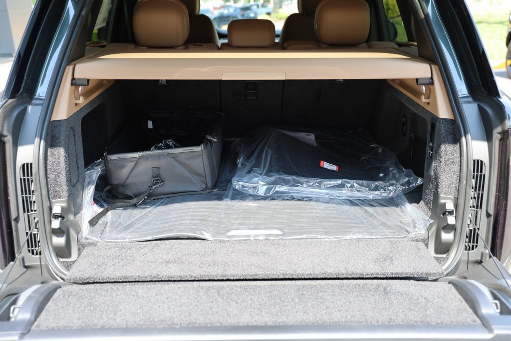 New 2026 Land Rover Range Rover SE AWD/4WD image 11