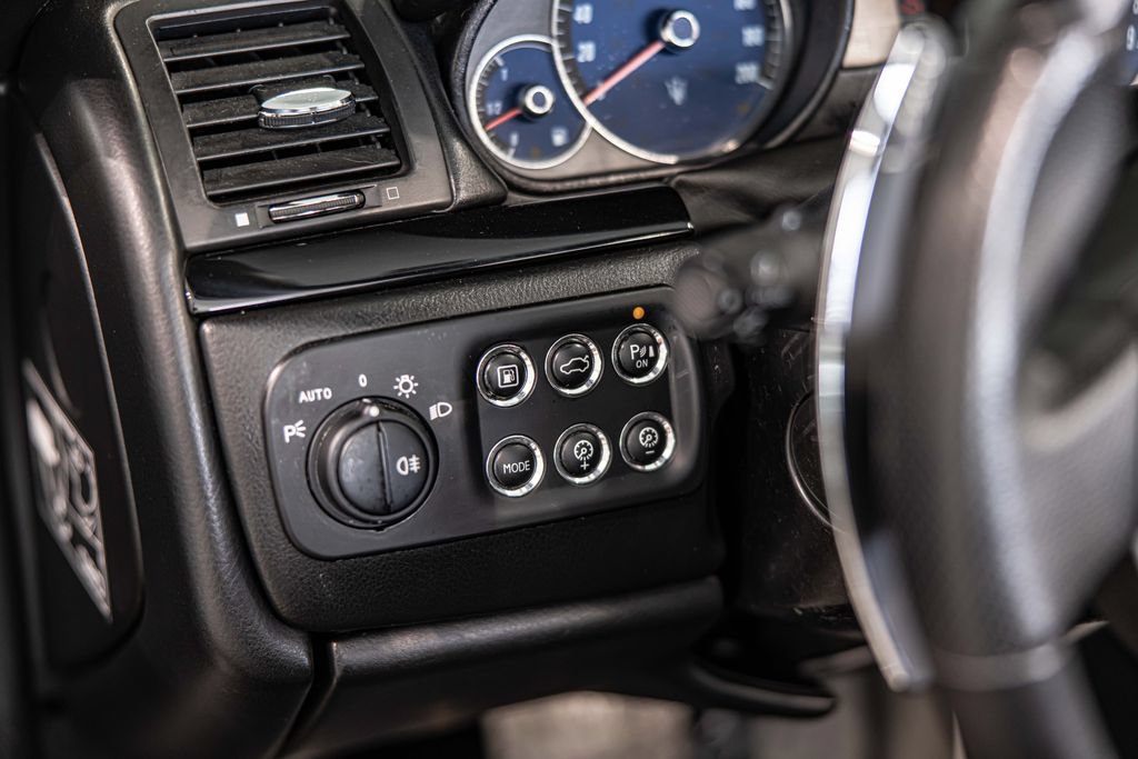 Used 2015 Maserati GranTurismo Sport RWD image 19
