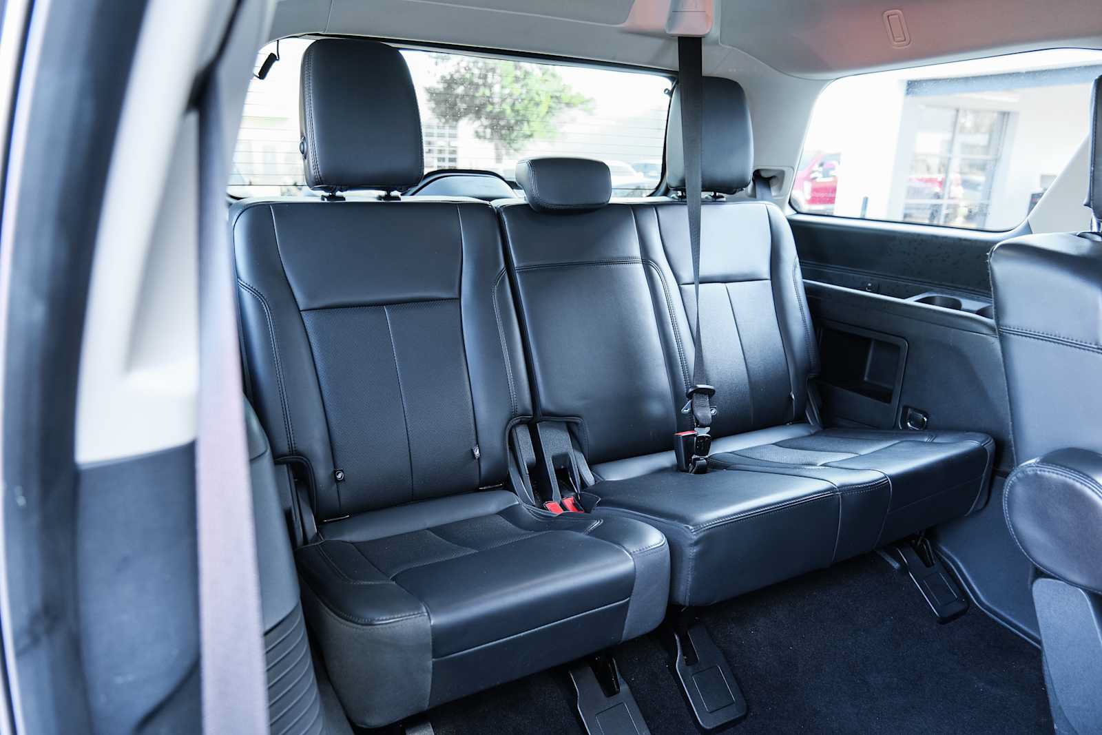 Used 2023 Ford Expedition XLT RWD image 34