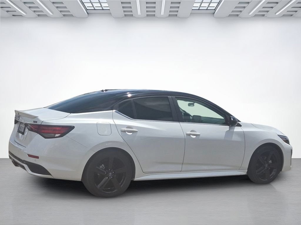 Certified 2024 Nissan Sentra SR FWD image 3