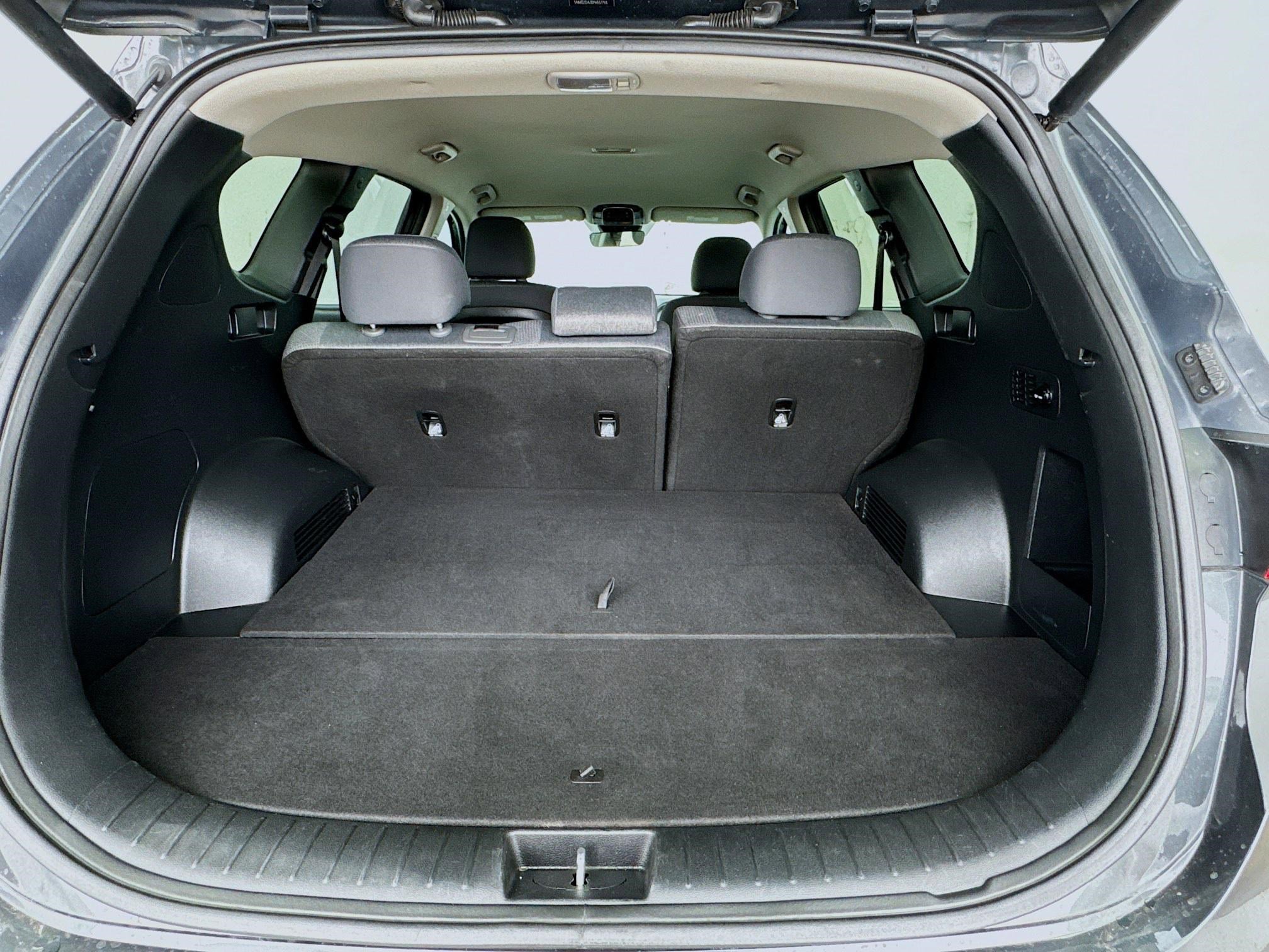 Used 2023 Hyundai Santa Fe SEL AWD/4WD image 18