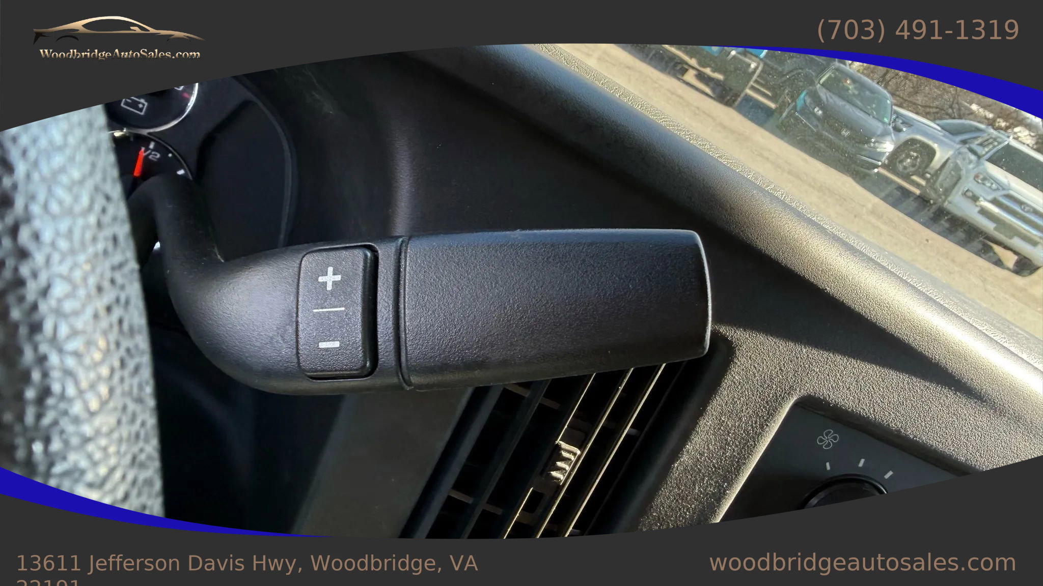 Used 2015 Chevrolet Express 3500 Extended image 13