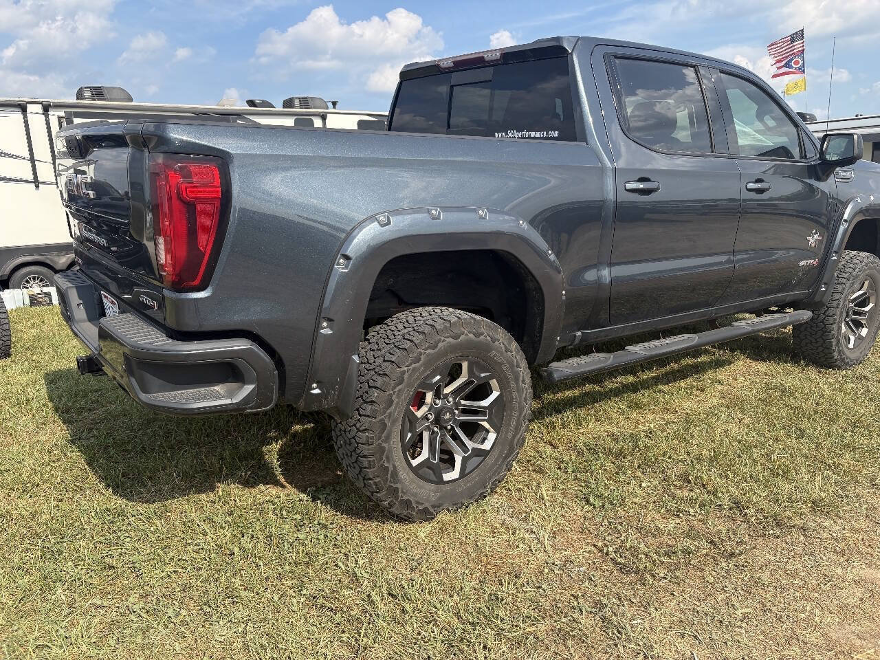 Used 2020 GMC Sierra 1500 AT4 w/ AT4 Premium Package AWD/4WD image 12