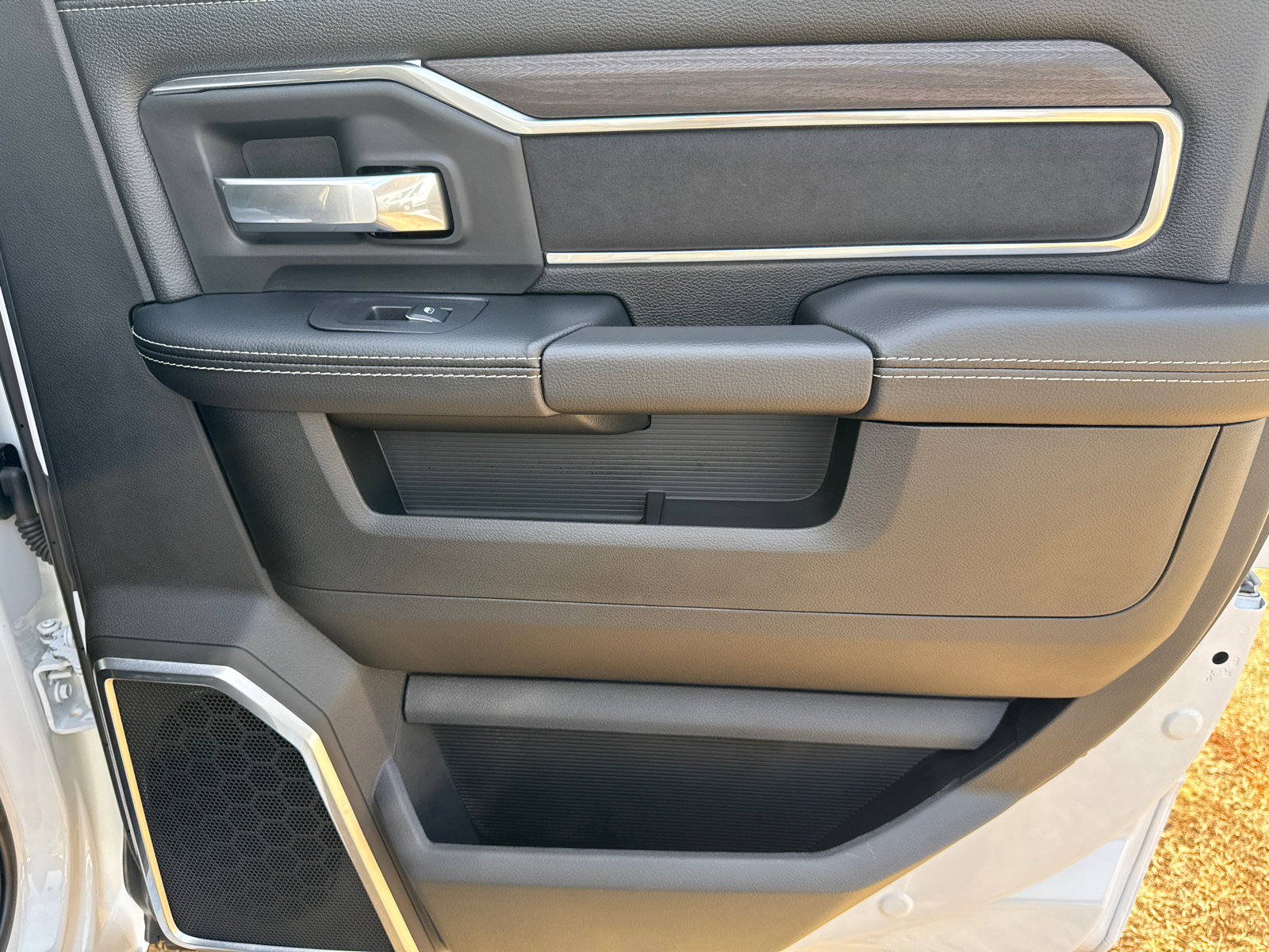 New 2026 RAM 2500 Laramie w/ Night Edition image 16