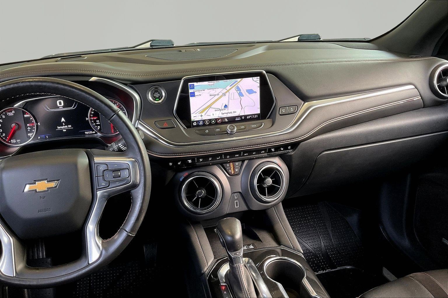 Used 2019 Chevrolet Blazer Premier w/ Sun and Wheels Package FWD image 9