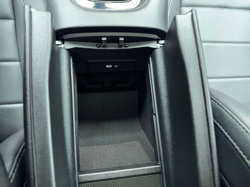 Used 2024 Mercedes-Benz GLE 350 4MATIC w/ 3rd Row Seat Package image 34