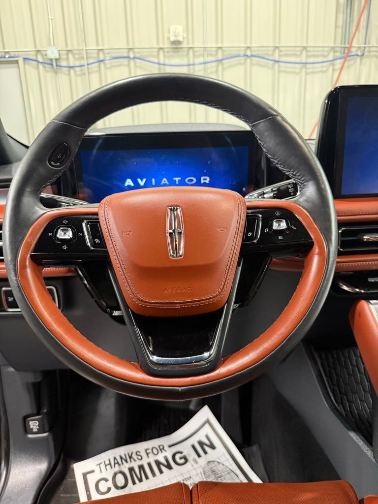 Used 2025 Lincoln Aviator Reserve w/ Equipment Group 201A AWD/4WD image 9
