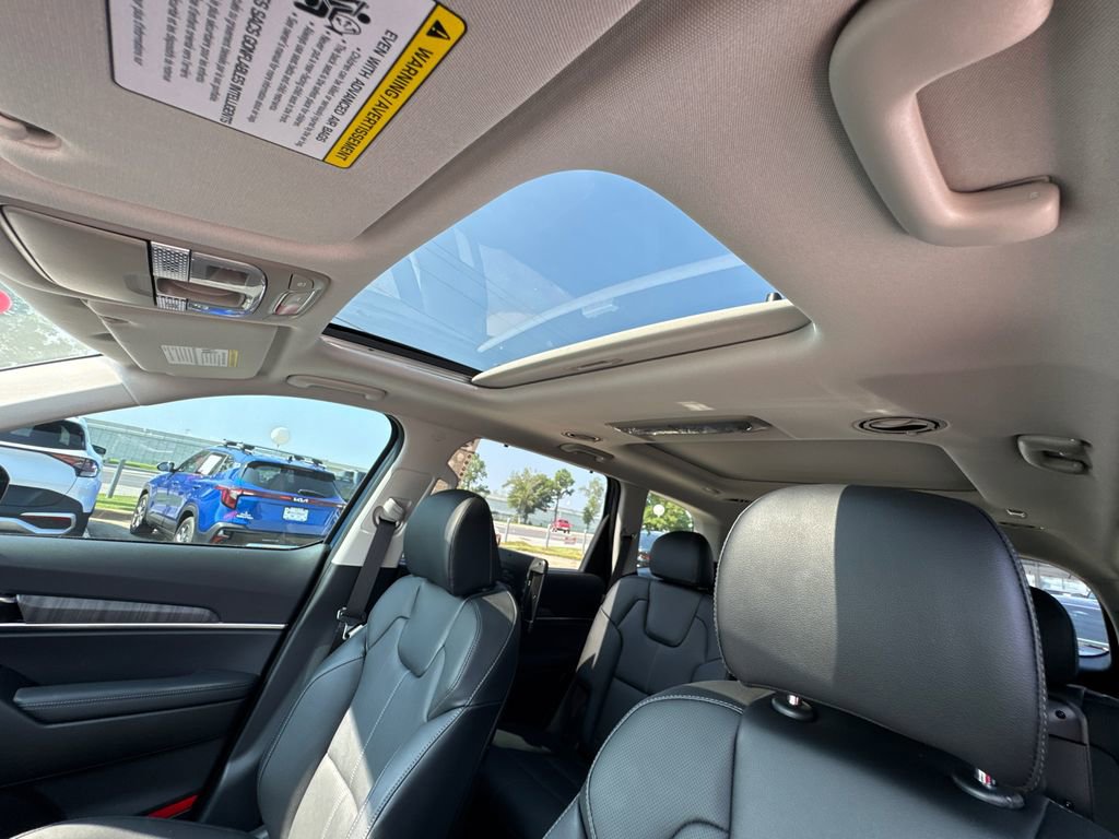 New 2025 Kia Telluride SX w/ SX Captain's Chair Package image 33