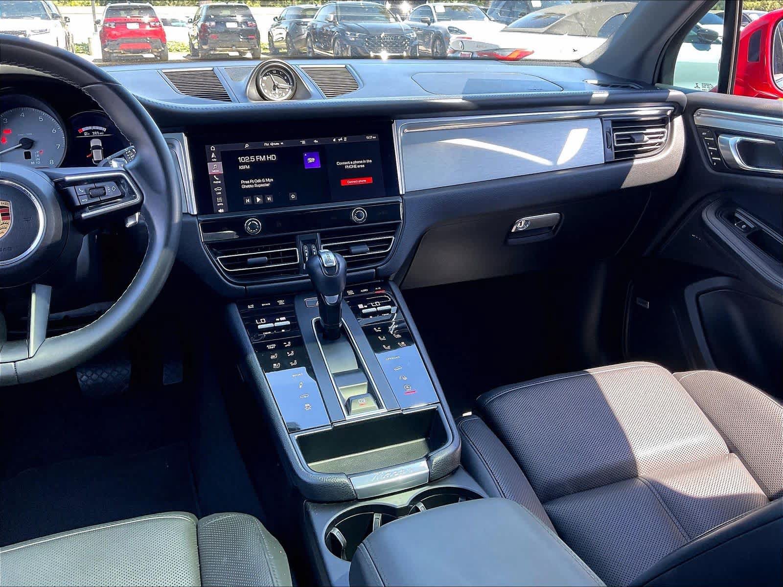 Used 2022 Porsche Macan S AWD/4WD image 9