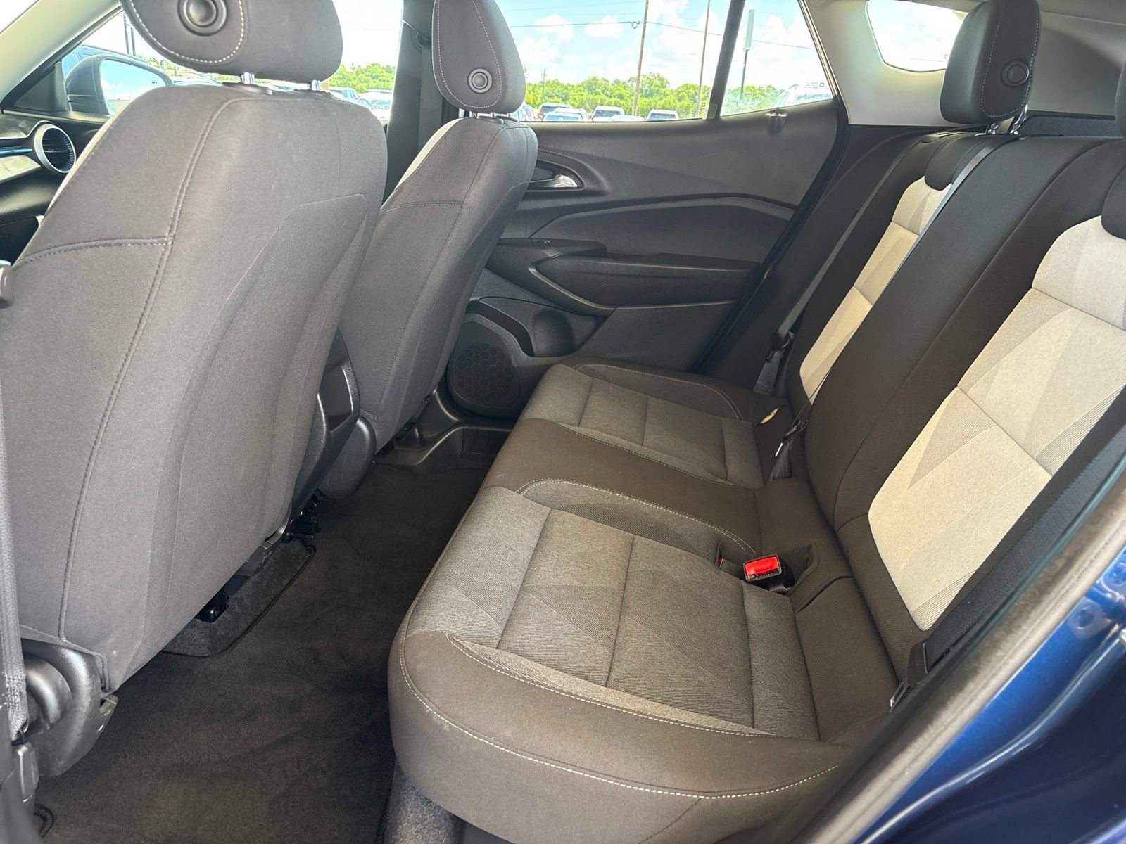 Used 2024 Chevrolet Trax LS w/ LS Convenience Package FWD image 14