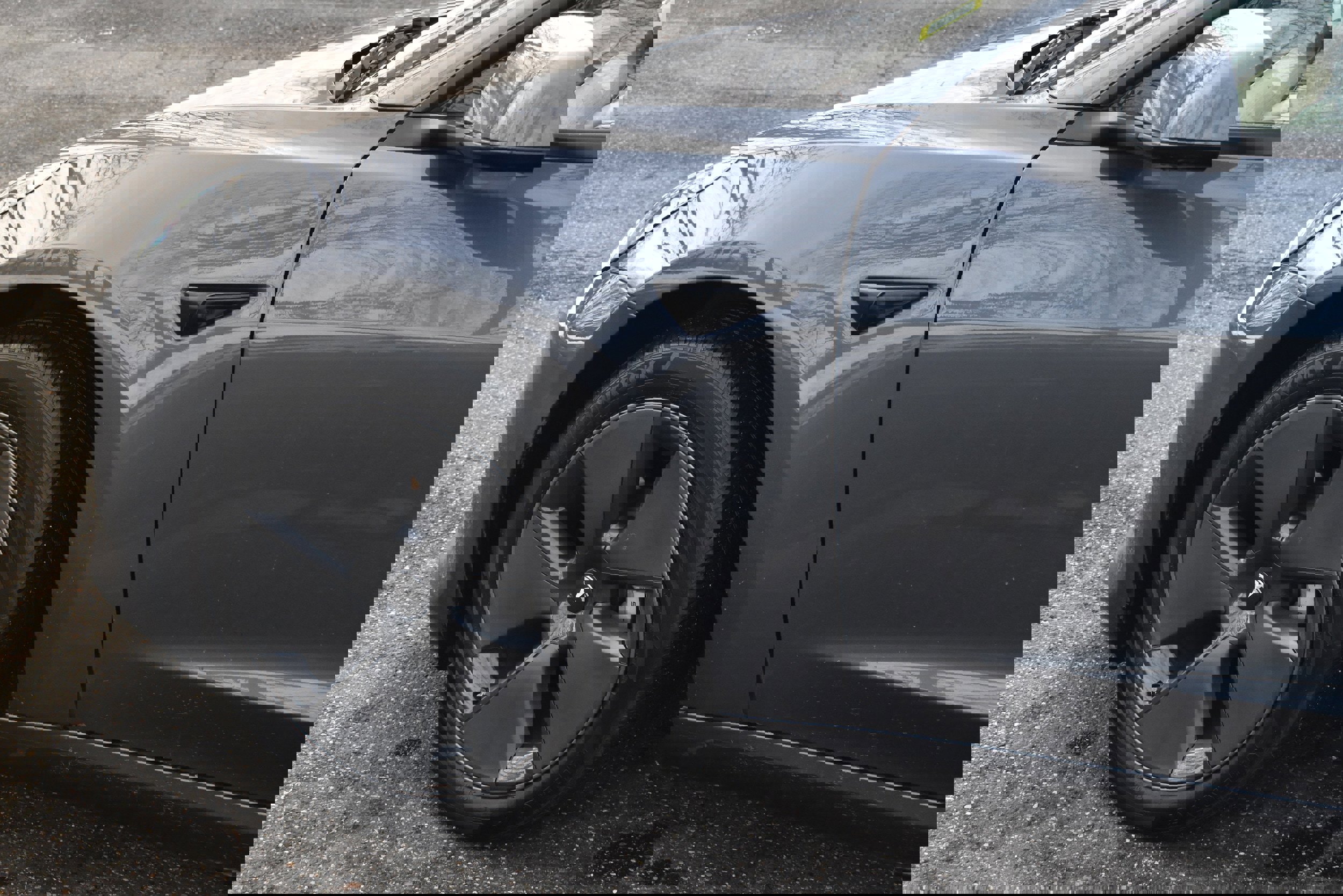 Used 2023 Tesla Model 3 Standard Range image 15