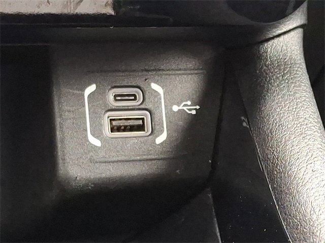 Used 2024 Jeep Compass Limited image 24