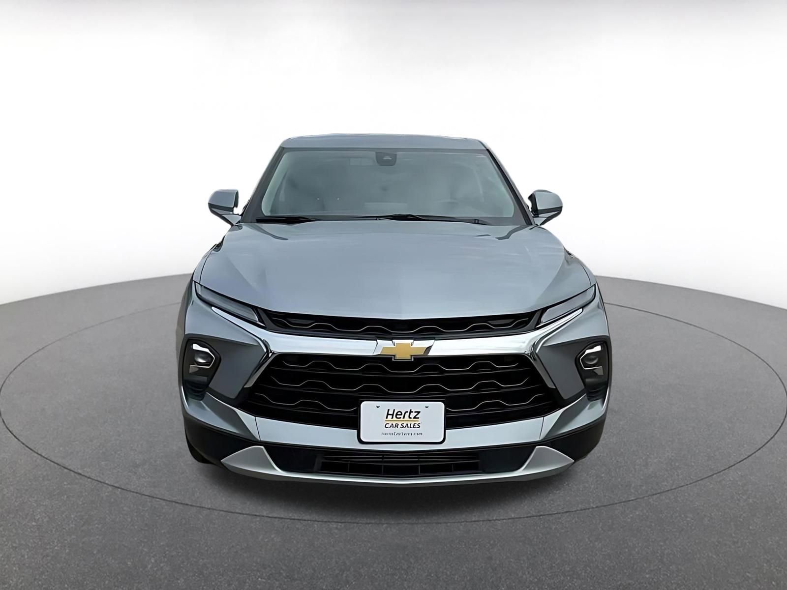 Used 2025 Chevrolet Blazer LT image 4