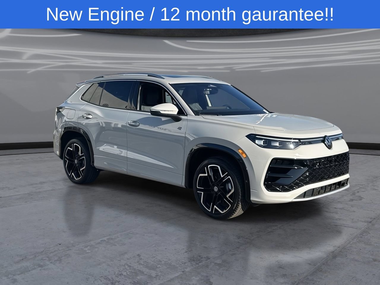 New 2026 Volkswagen Tiguan SEL R-Line AWD/4WD image 2