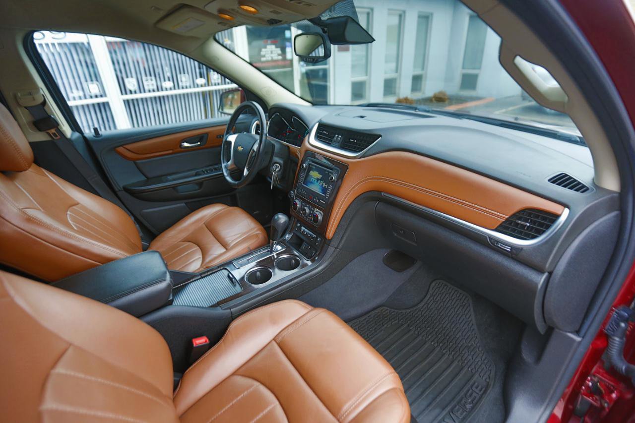 Used 2016 Chevrolet Traverse LTZ image 14