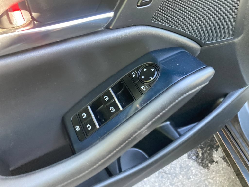 Used 2019 MAZDA MAZDA3 AWD Hatchback image 14