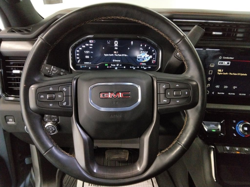 Used 2024 GMC Sierra 2500 AT4 w/ Technology Package image 9