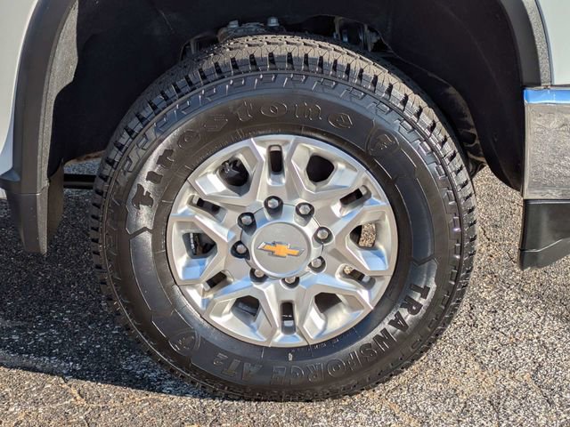 Used 2023 Chevrolet Silverado 2500 LT w/ Convenience Package image 11