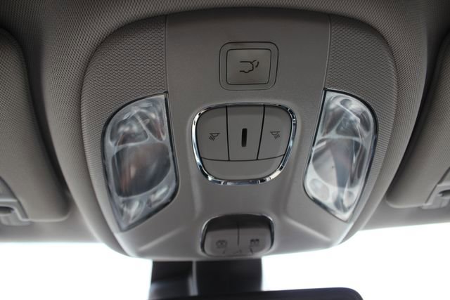 Used 2022 Jeep Compass Latitude w/ Sun and Sound Group image 13