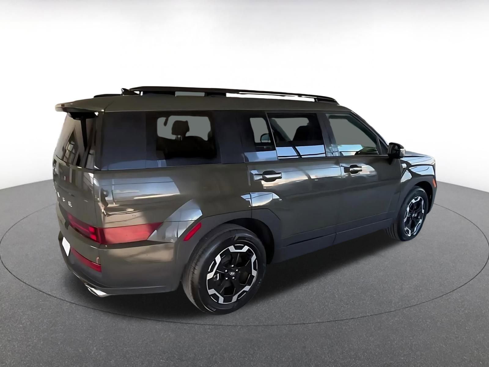 Used 2025 Hyundai Santa Fe SEL image 18