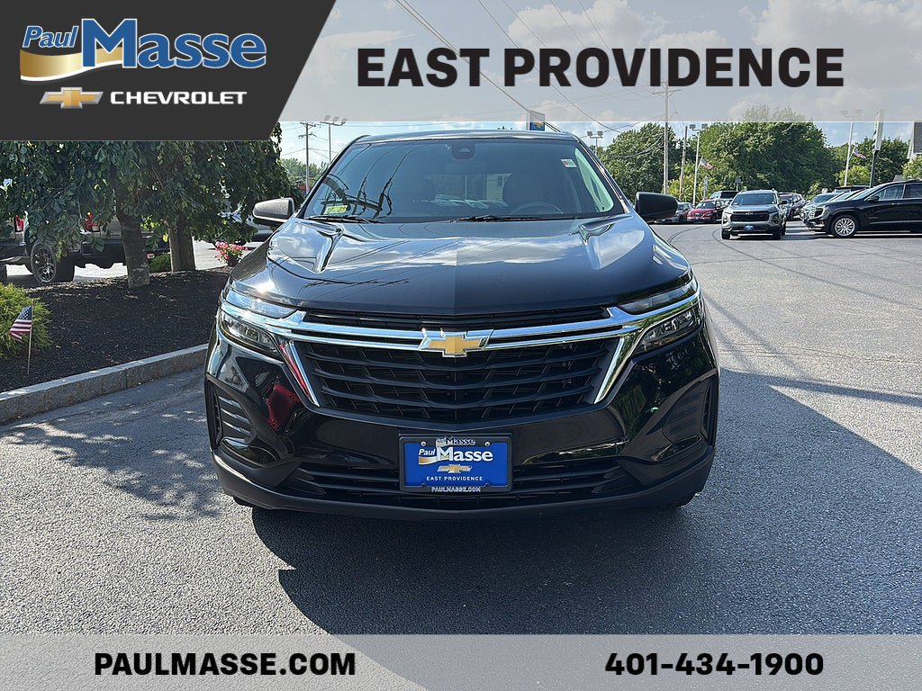 Used 2024 Chevrolet Equinox LS AWD/4WD image 2