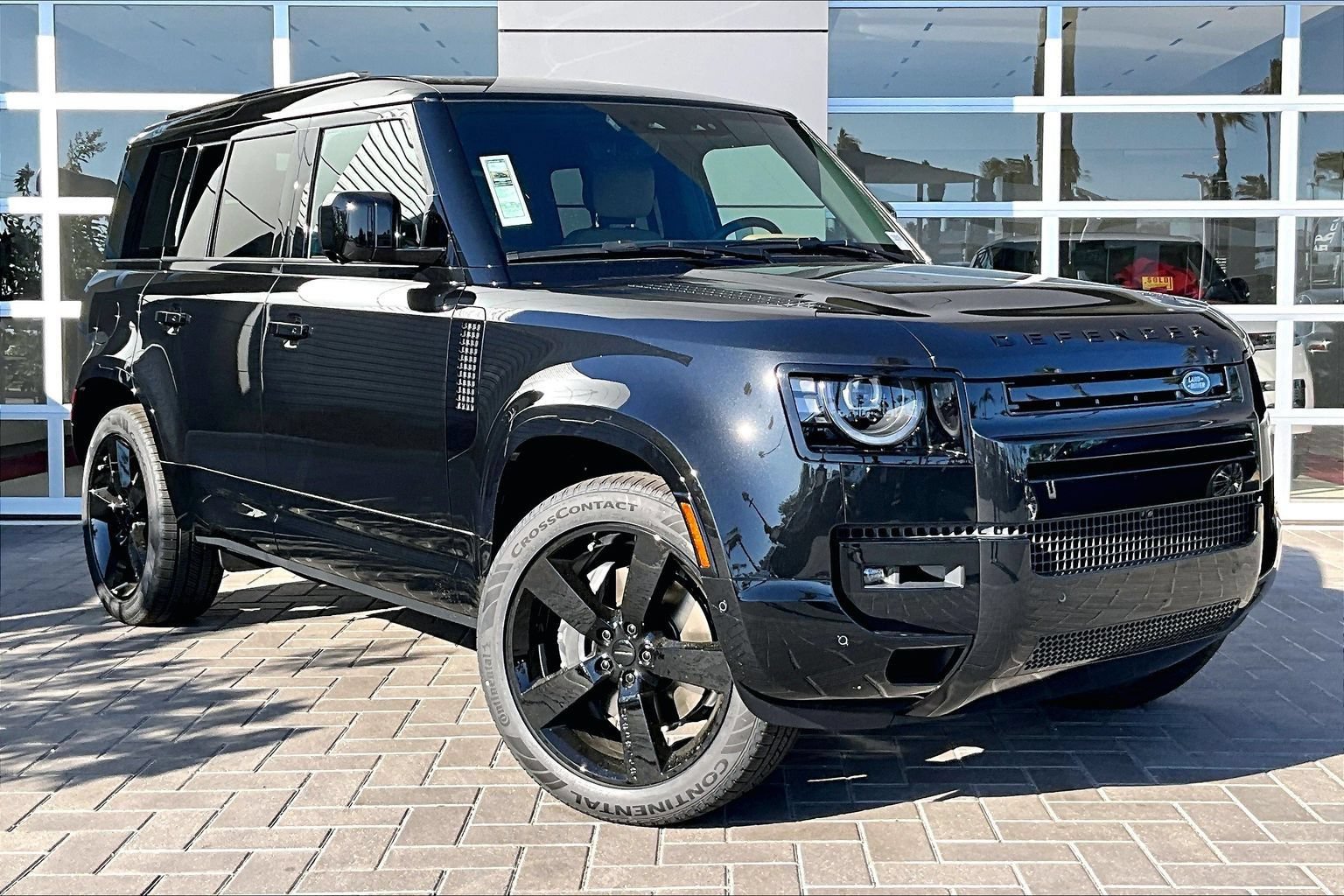 New 2026 Land Rover Defender 110 X-Dynamic SE AWD/4WD image 2