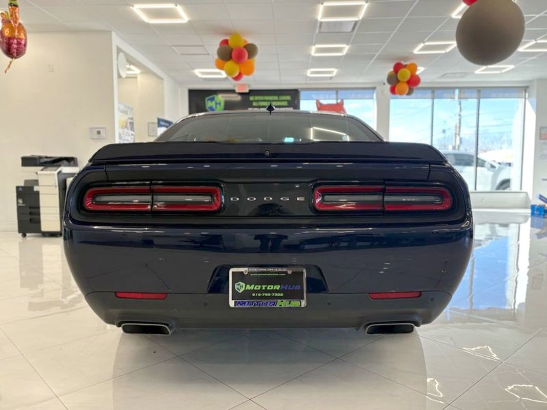 Used 2017 Dodge Challenger R/T Plus image 11