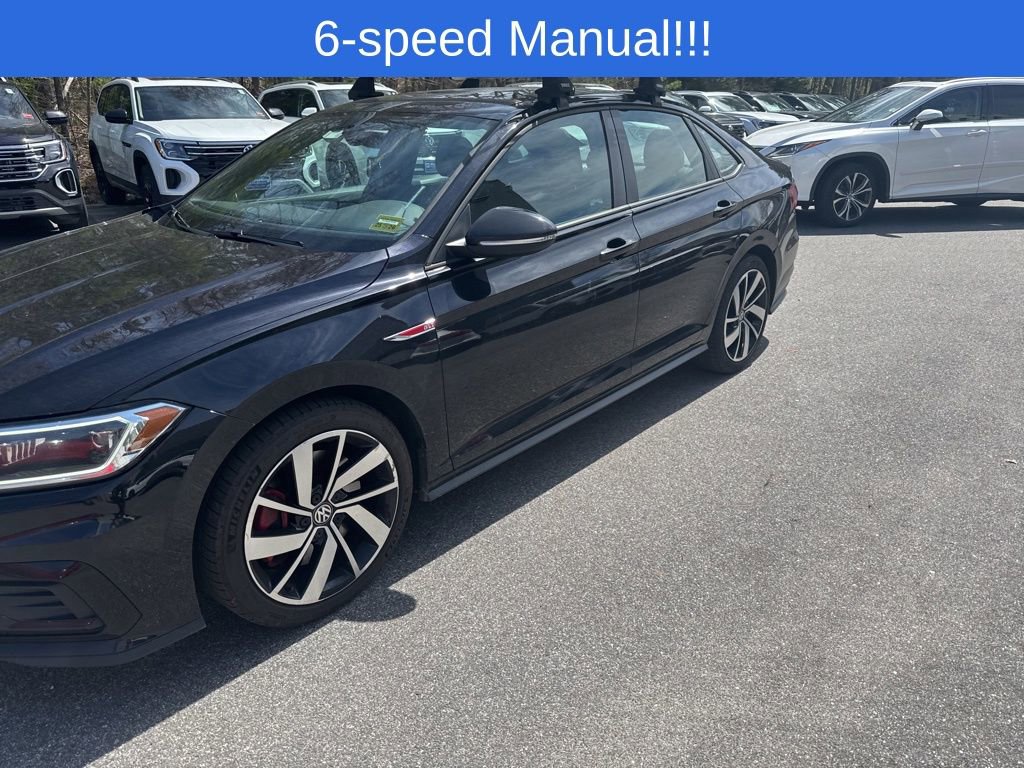 Used 2019 Volkswagen Jetta GLI FWD image 2