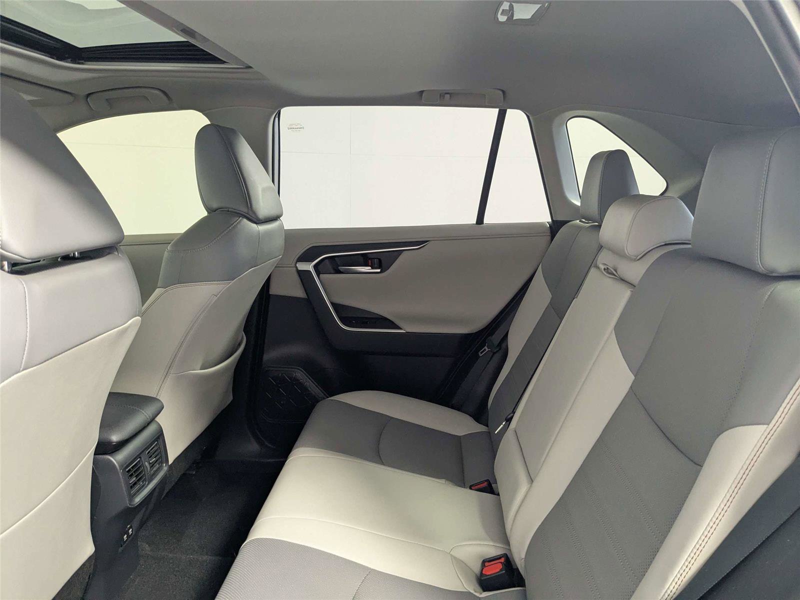 Used 2019 Toyota RAV4 Limited w/ Cold Weather Package image 14
