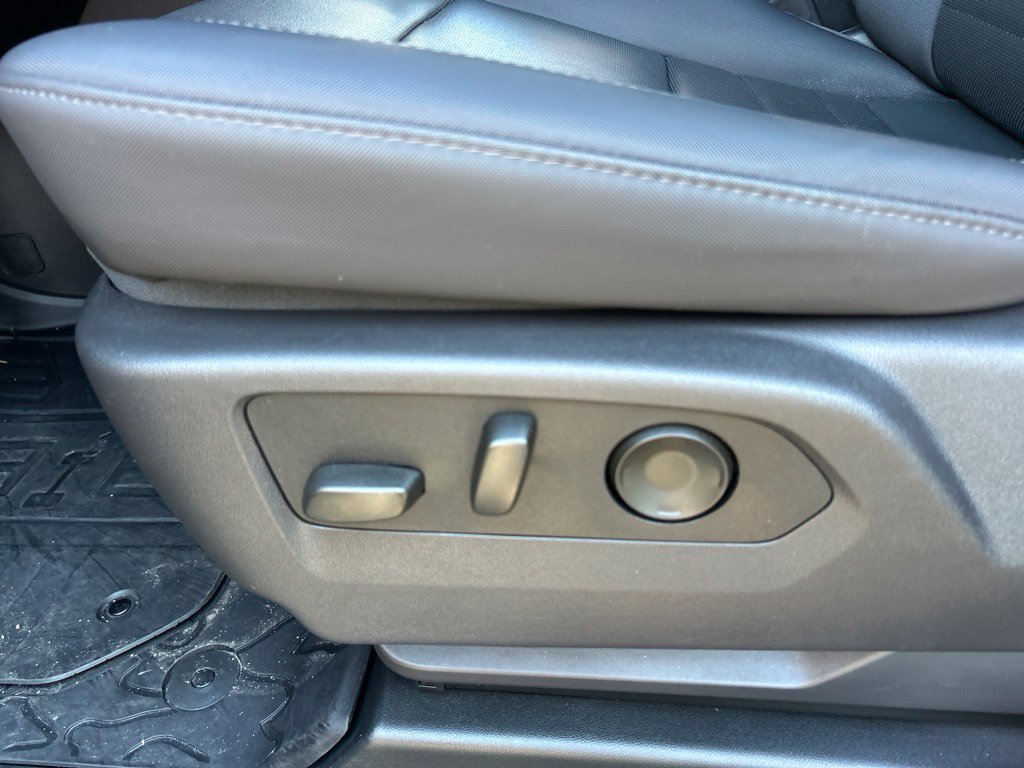 Used 2025 GMC Hummer EV 2X w/ LPO, Sport Package AWD/4WD image 59