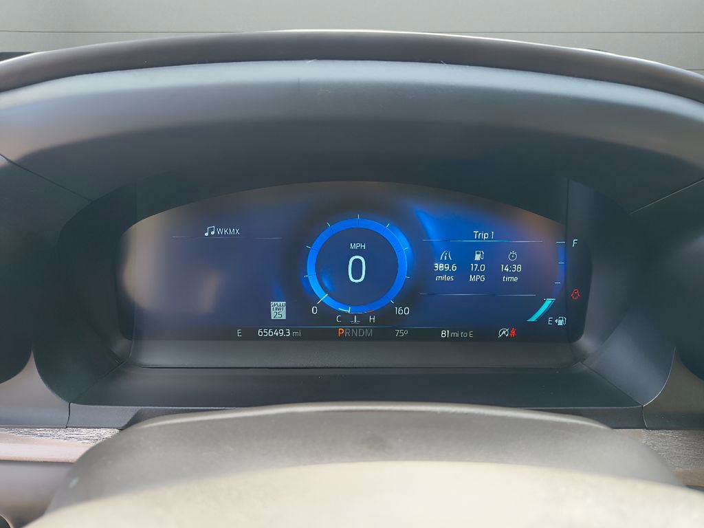 Used 2020 Ford Explorer Platinum w/ Premium Technology Package image 24