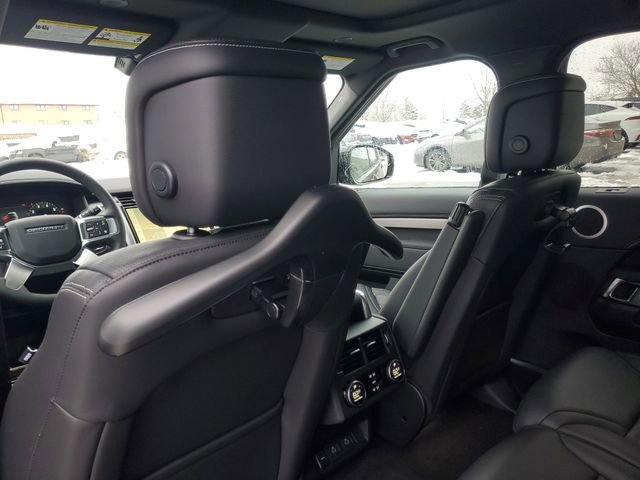 New 2026 Land Rover Discovery Limited Edition image 12