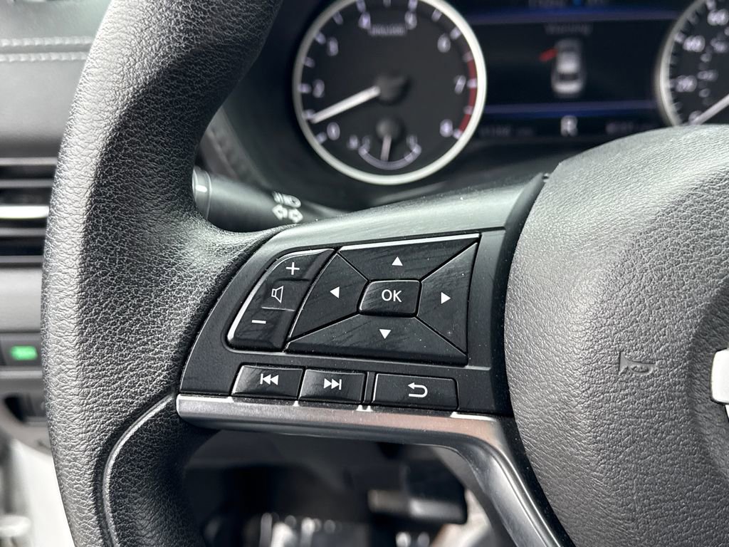 Used 2023 Nissan Sentra SV image 29