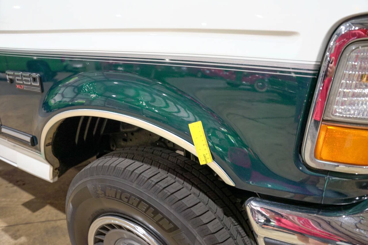 Used 1992 Ford F250 4x4 Regular Cab image 30