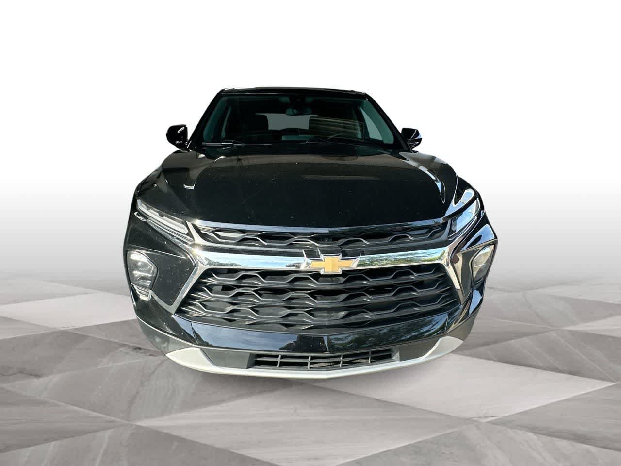 Used 2025 Chevrolet Blazer LT AWD/4WD image 3