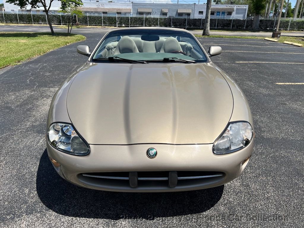 Used 1999 Jaguar XK8 Convertible image 13
