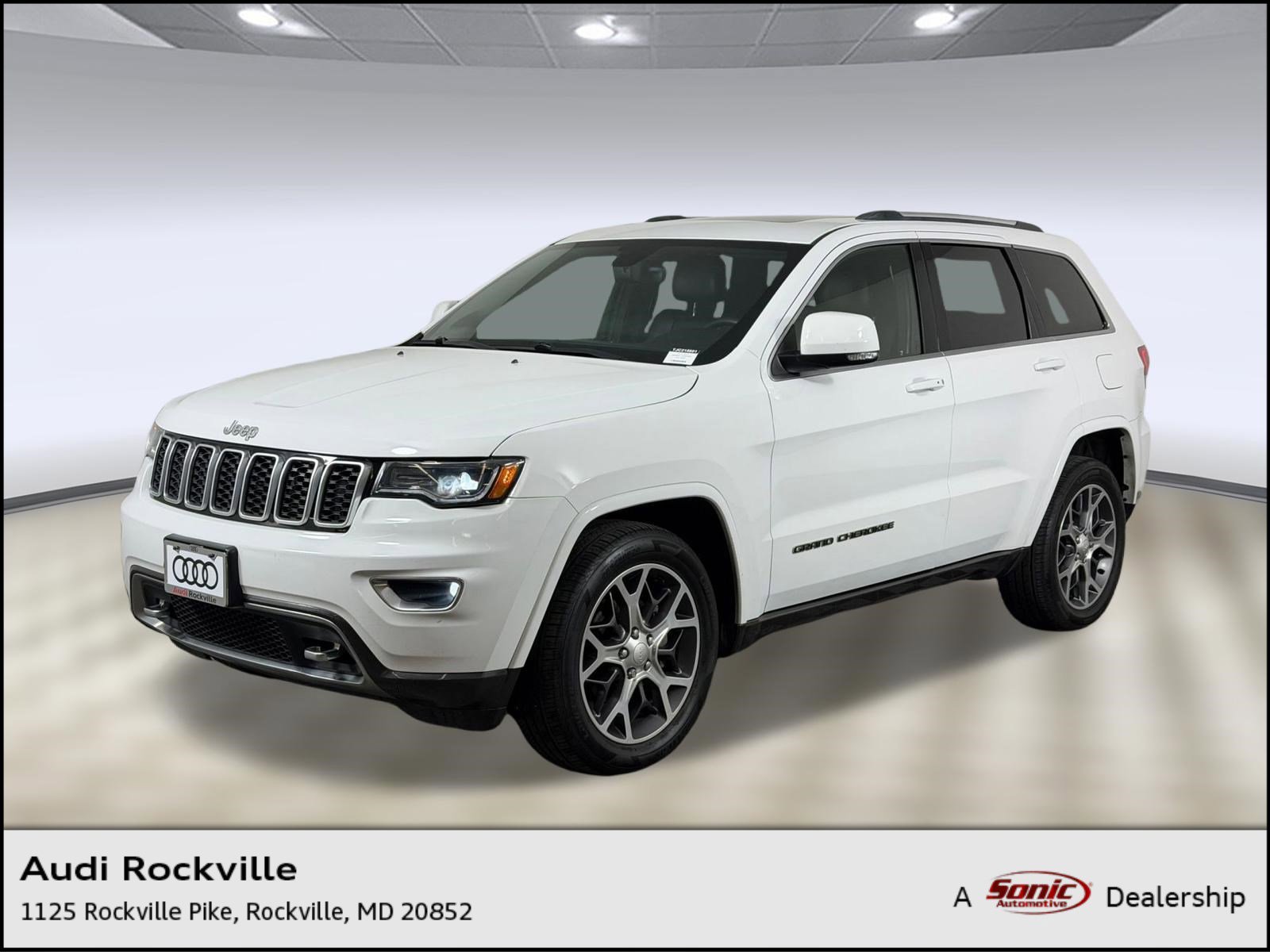 Used 2018 Jeep Grand Cherokee Limited AWD/4WD image 1